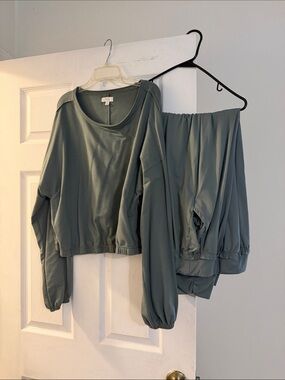 Relaxed Olive Green Track Set Joggers & Top